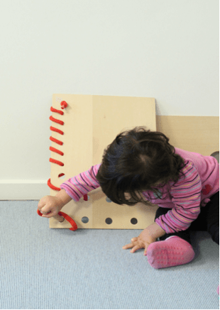 Test von Prototypen durch Kindergartenkinder im Zusammenhang mit einer Produktentwicklung